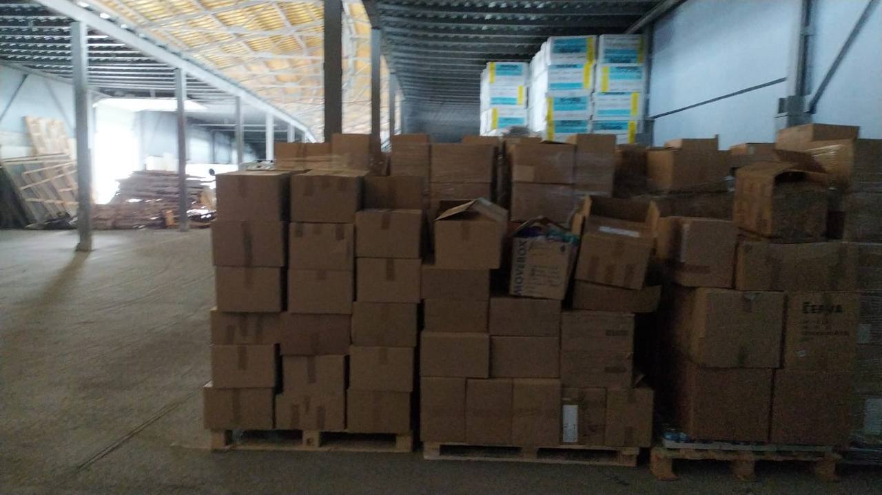 Гуманітарний ”УДАР”: як волонтери та політичні діячі об'єдналися задля допомоги українцям  - фото 9